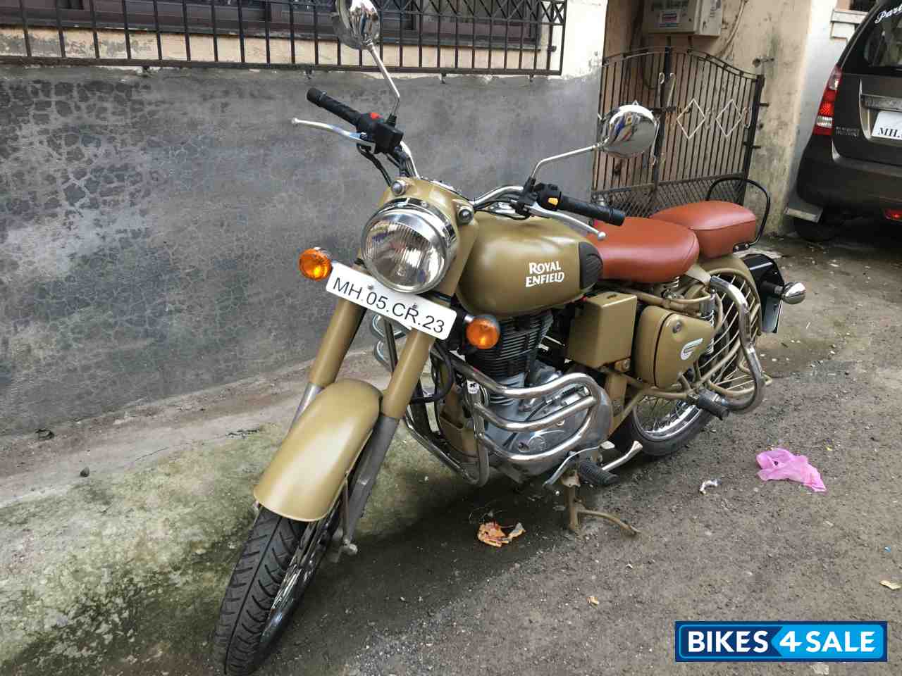 Desert Strom Royal Enfield Classic Desert Storm