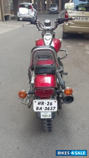 Red Bajaj Avenger 180 DTS-i