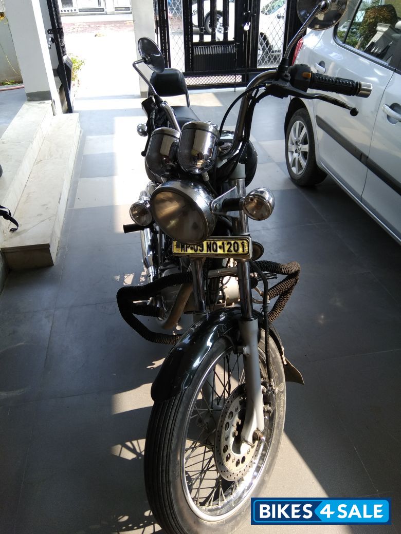 Black Royal Enfield Thunderbird