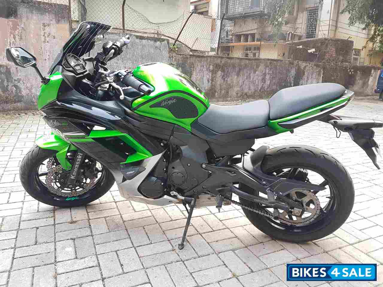 Green Kawasaki Ninja 650R