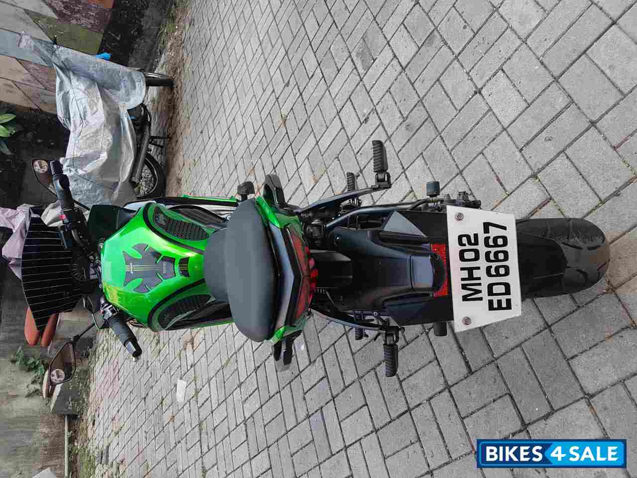 Green Kawasaki Ninja 650R