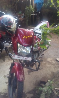 Red Honda Dream Yuga
