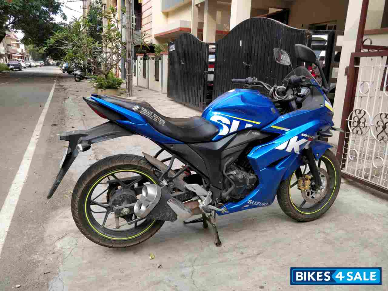 Blue(moto Gp) Suzuki Gixxer SF