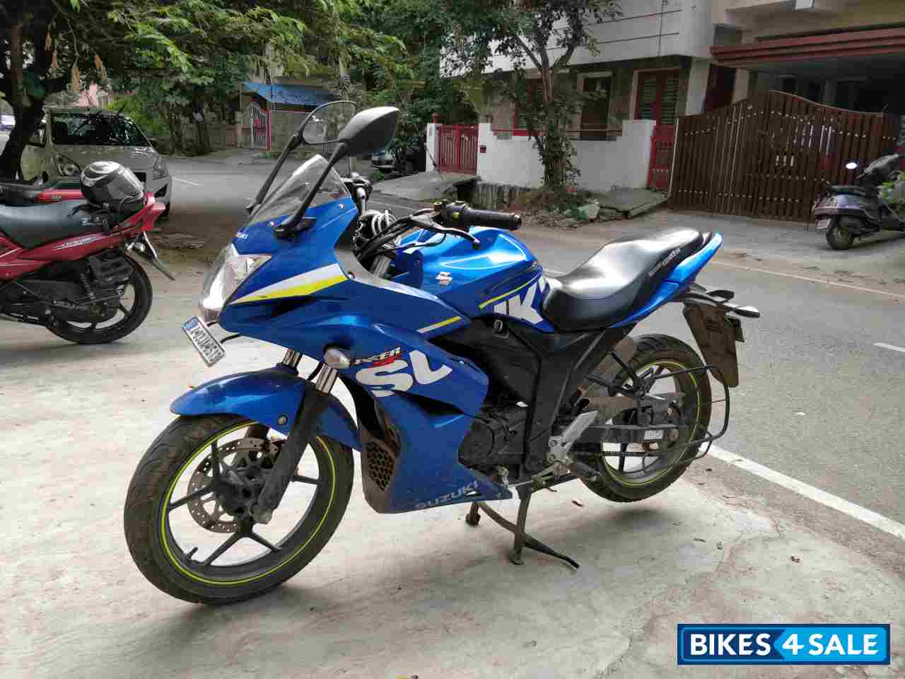 Blue(moto Gp) Suzuki Gixxer SF