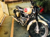 Tan Royal Enfield Classic 500