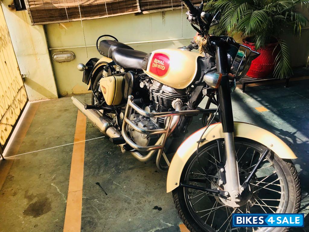 Tan Royal Enfield Classic 500