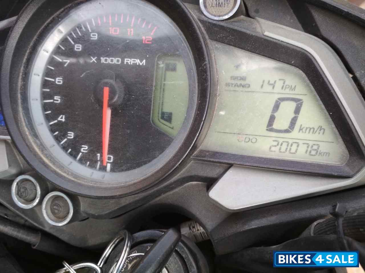 Black Bajaj Pulsar 200 NS