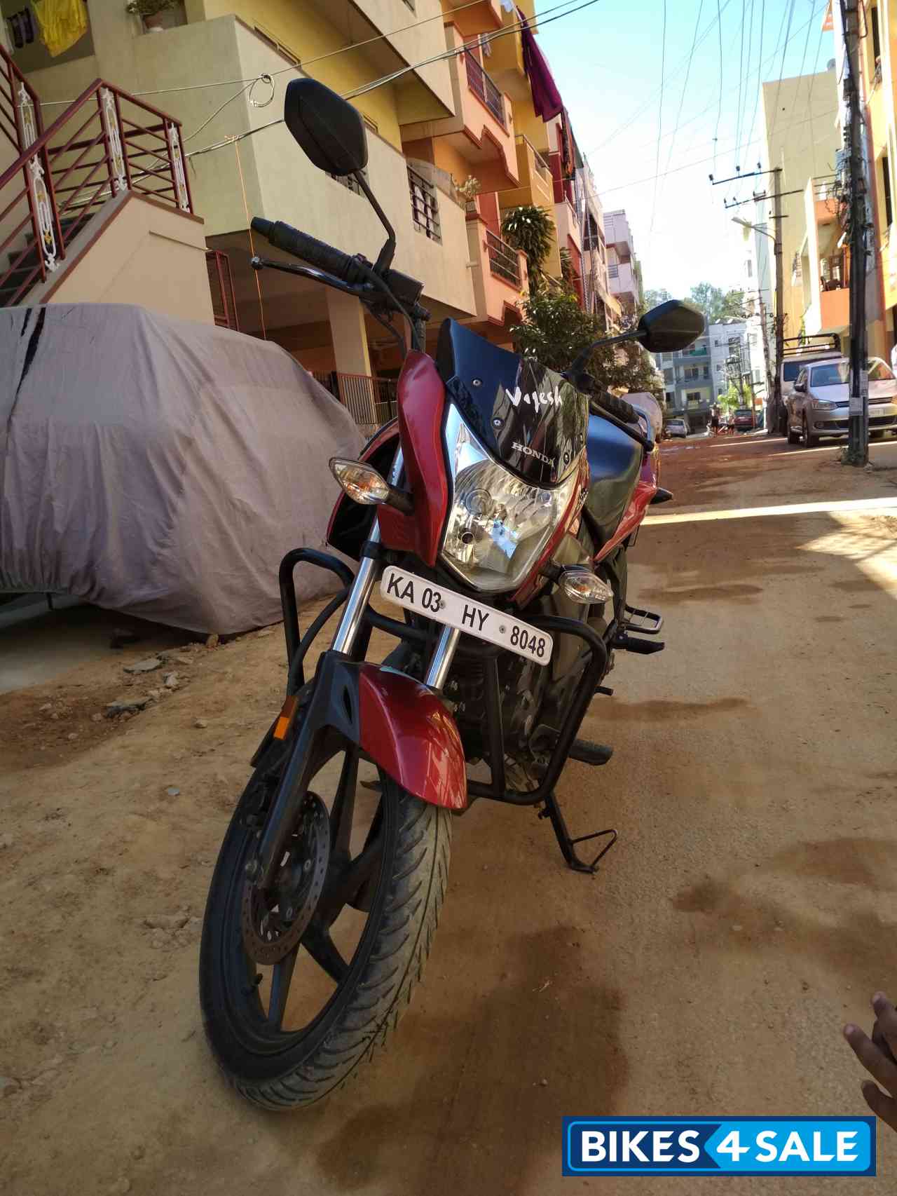 Red Honda CB Unicorn 160