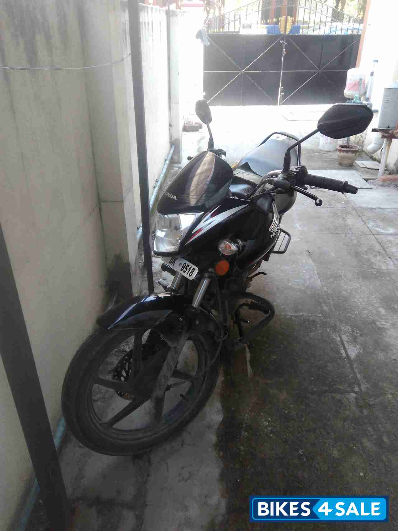 Black With Red Lining Honda CB Shine Black With Red Lining Honda CB Shine