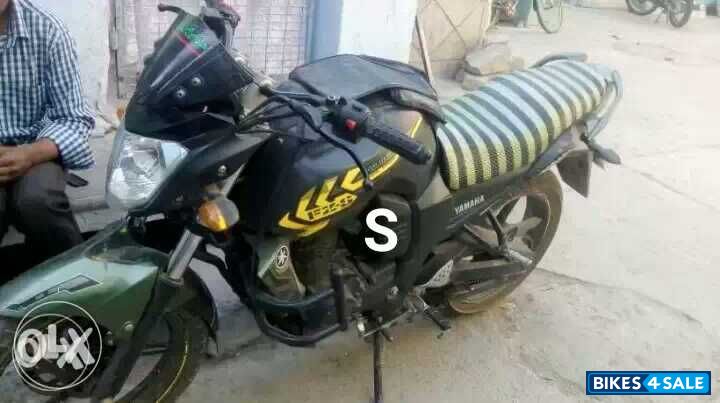 Army Yamaha FZ