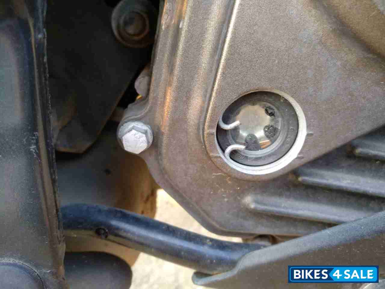 Red Bajaj Pulsar RS 200