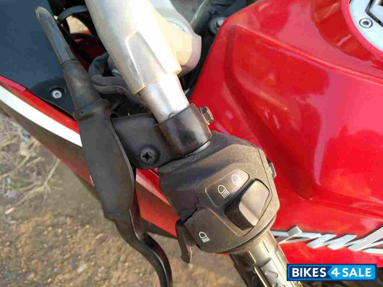 Red Bajaj Pulsar RS 200