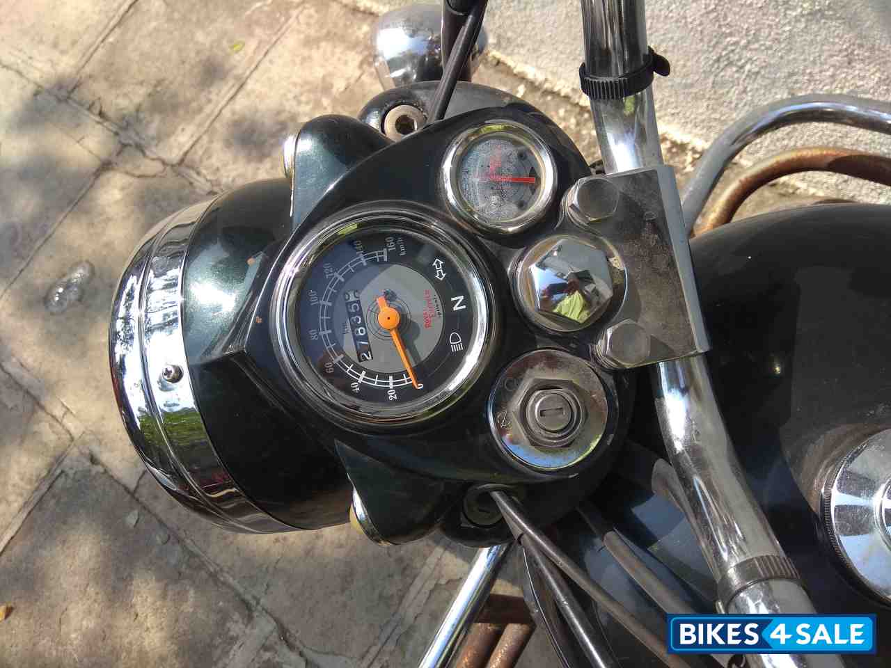 Black Royal Enfield Bullet Electra 5S Black Royal Enfield Bullet Electra 5S