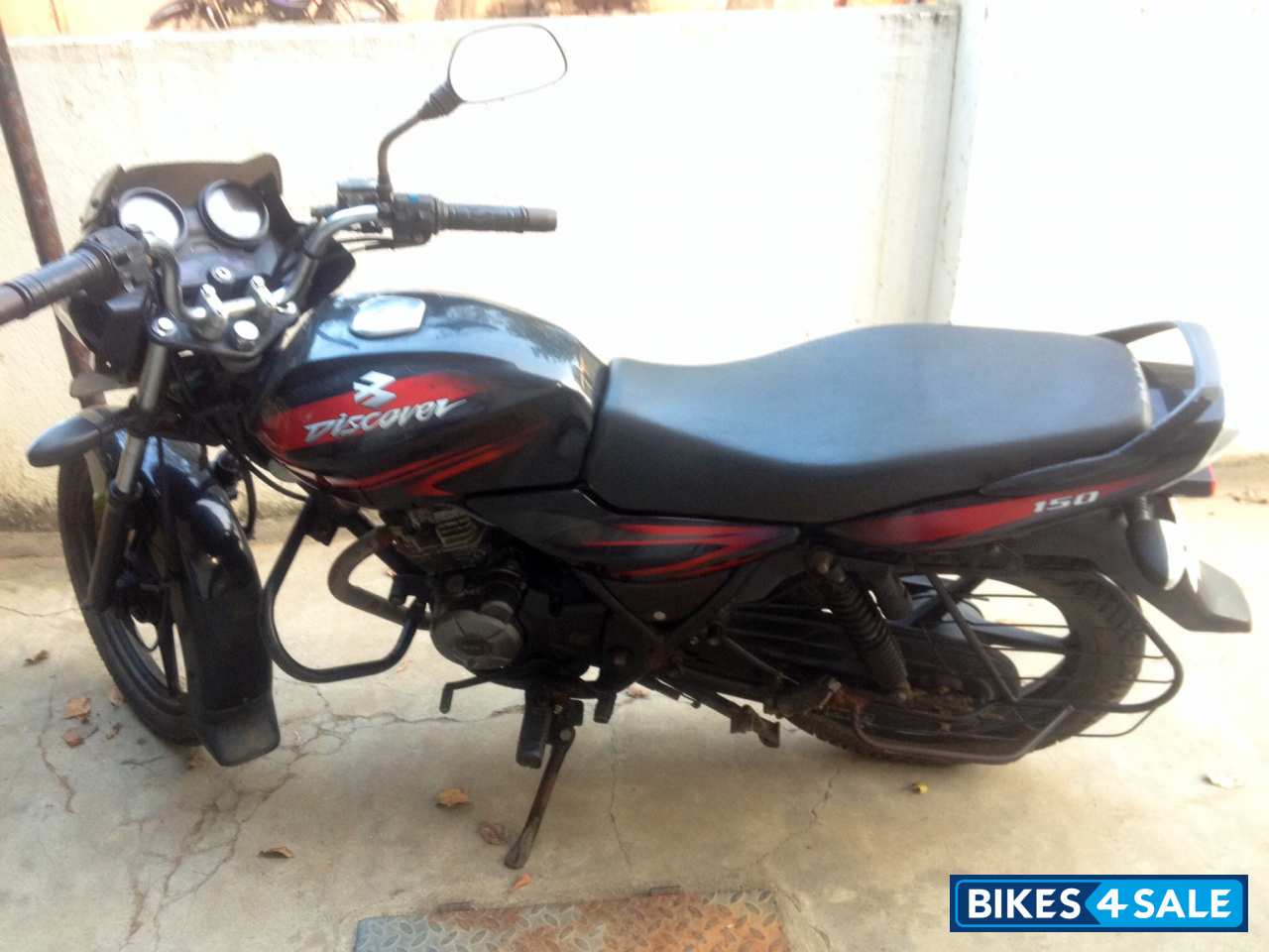 Dual Bajaj Discover DTSi 150
