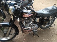 Black Royal Enfield Bullet Standard 350