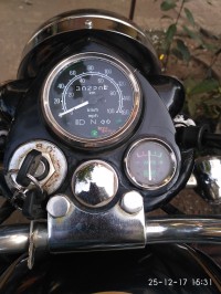 Black Royal Enfield Bullet Standard 350