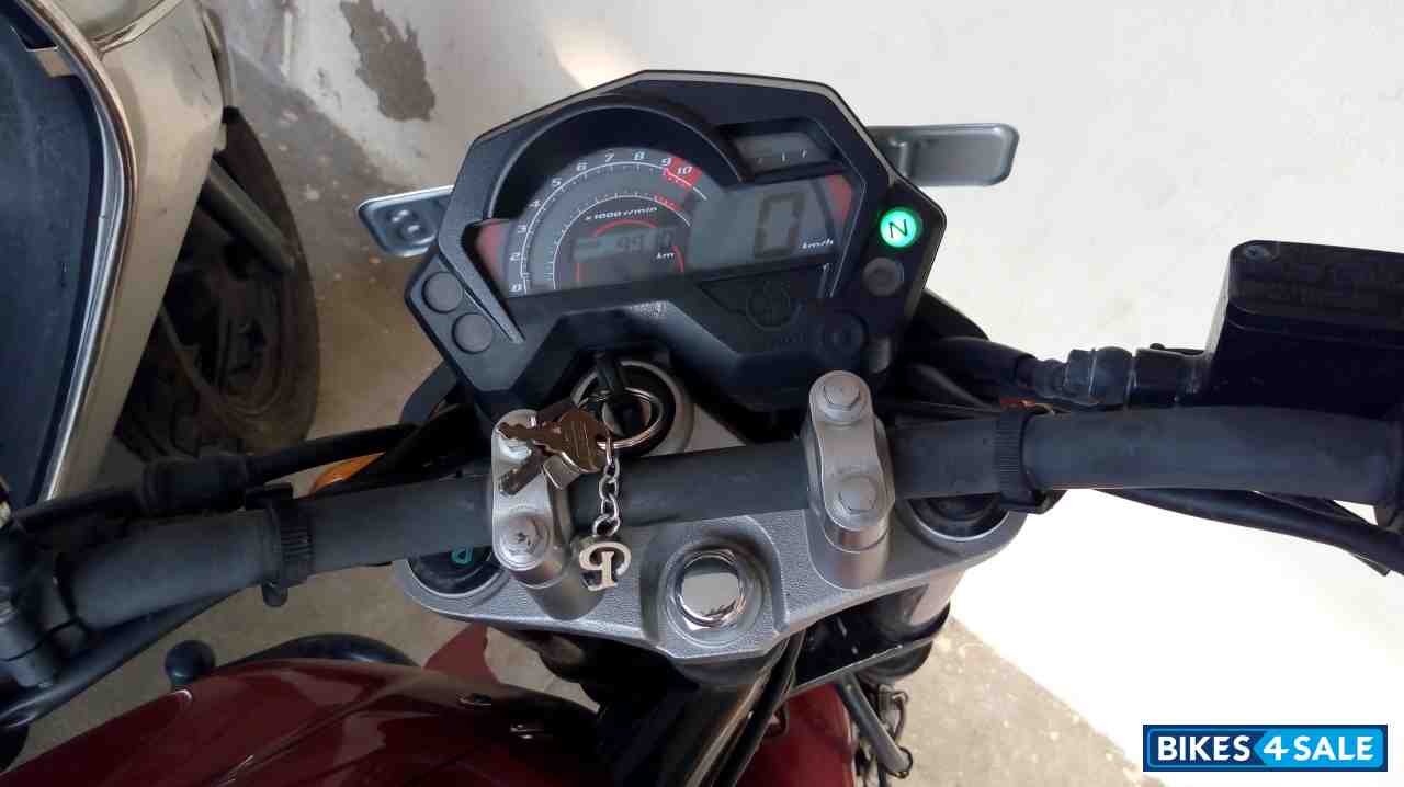 Red Yamaha FZ16 Red Yamaha FZ16