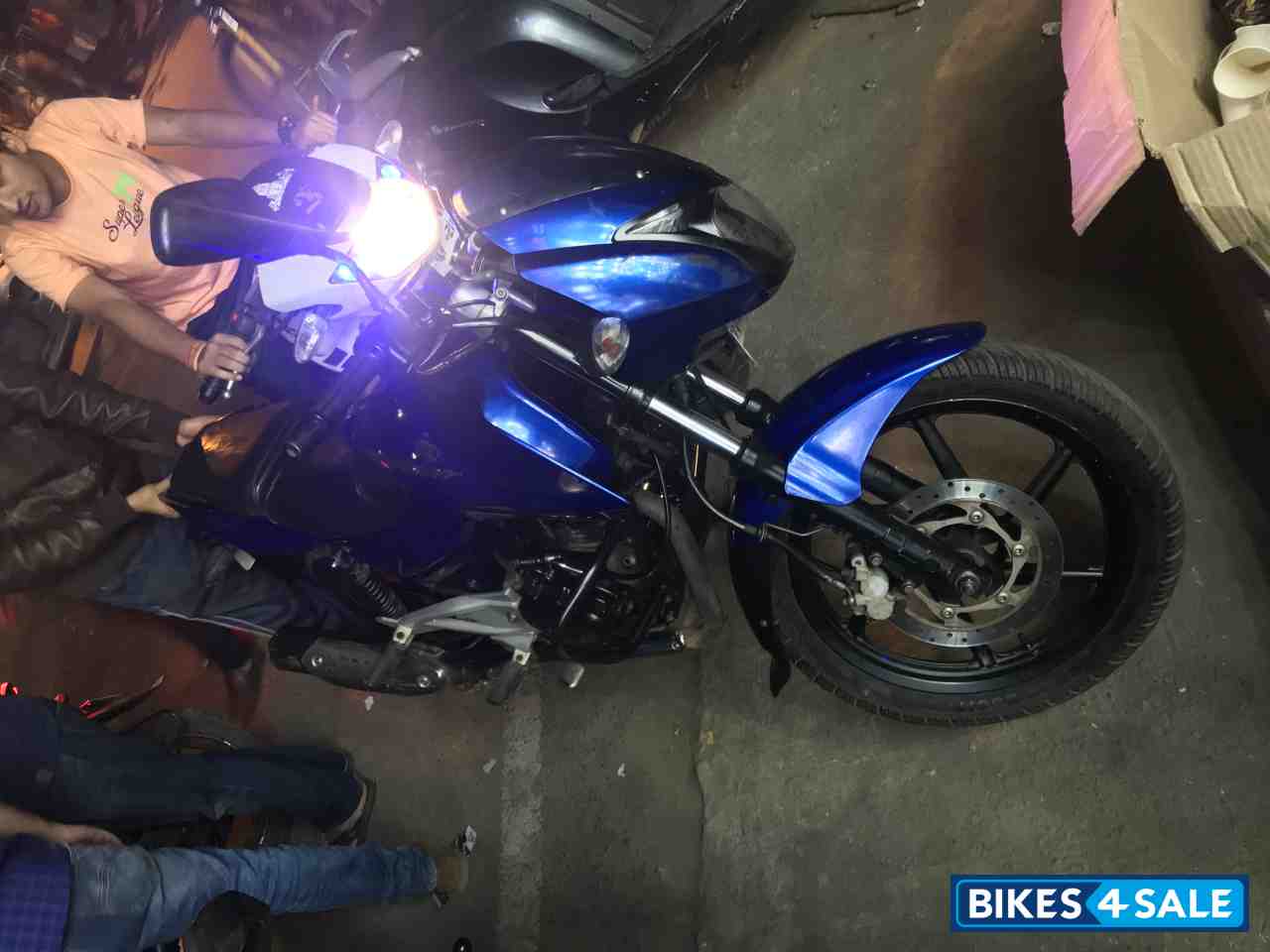 Blue Bajaj Pulsar 180 DTSi Blue Bajaj Pulsar 180 DTSi