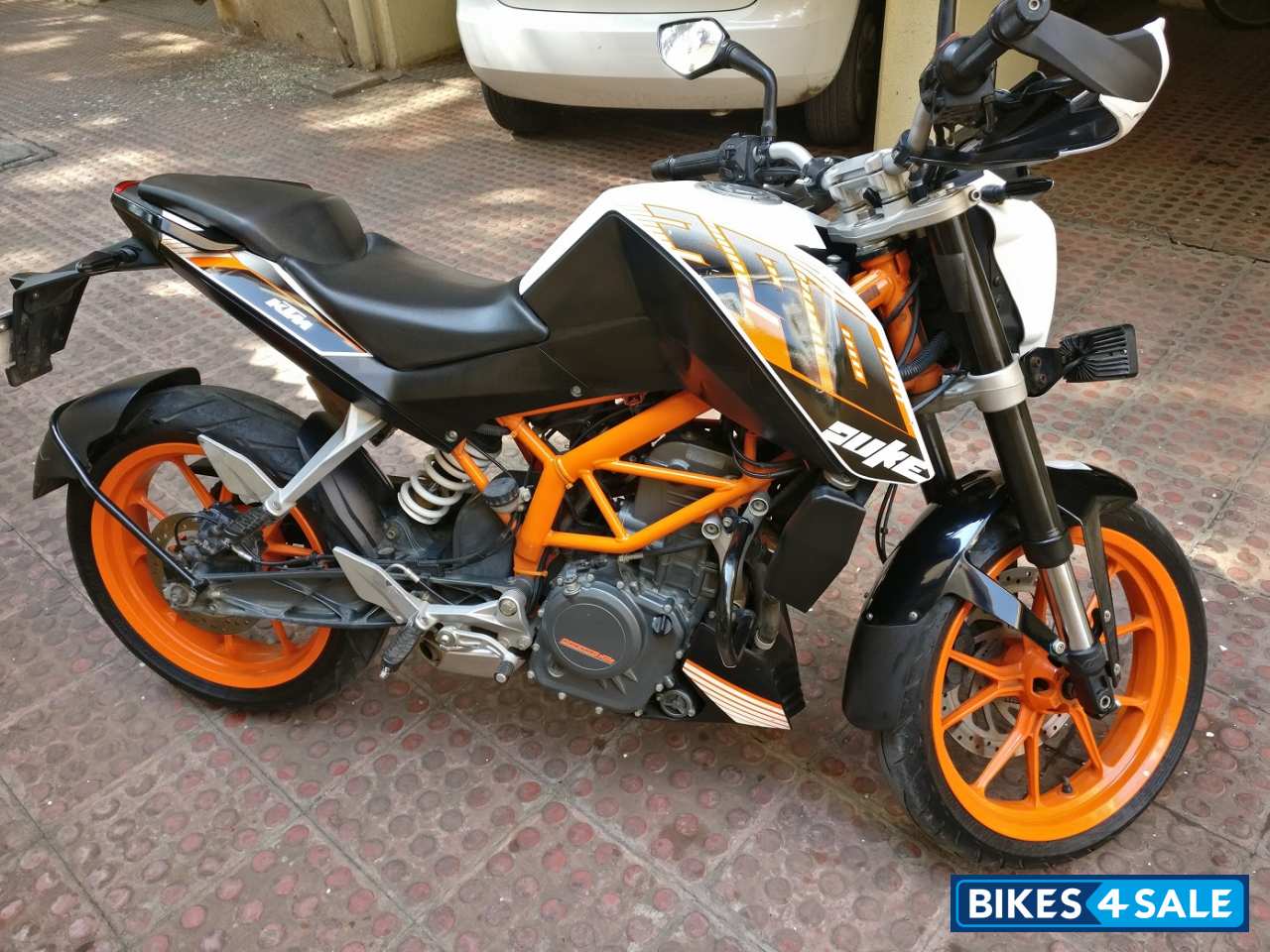 White KTM Duke 390