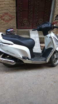 White Honda Aviator