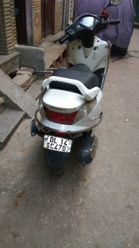 White Honda Aviator