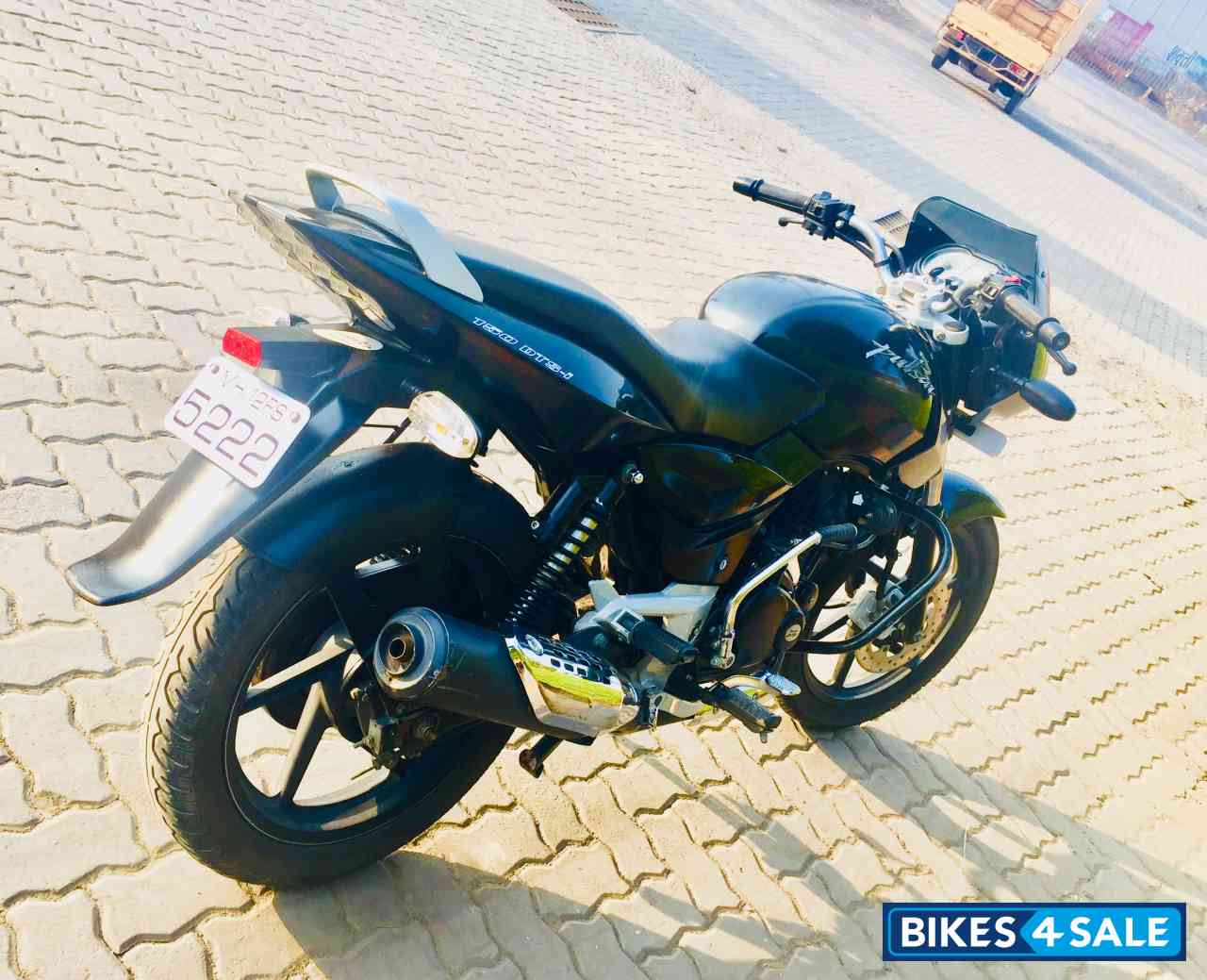 Black Bajaj Pulsar 150 DTSi Black Bajaj Pulsar 150 DTSi