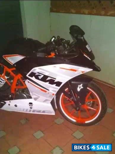 White And Orange KTM RC 390