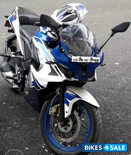 Racing Blue Bajaj Pulsar RS 200 ABS
