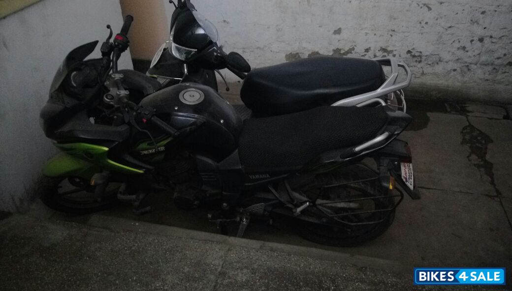 Black Yamaha Fazer