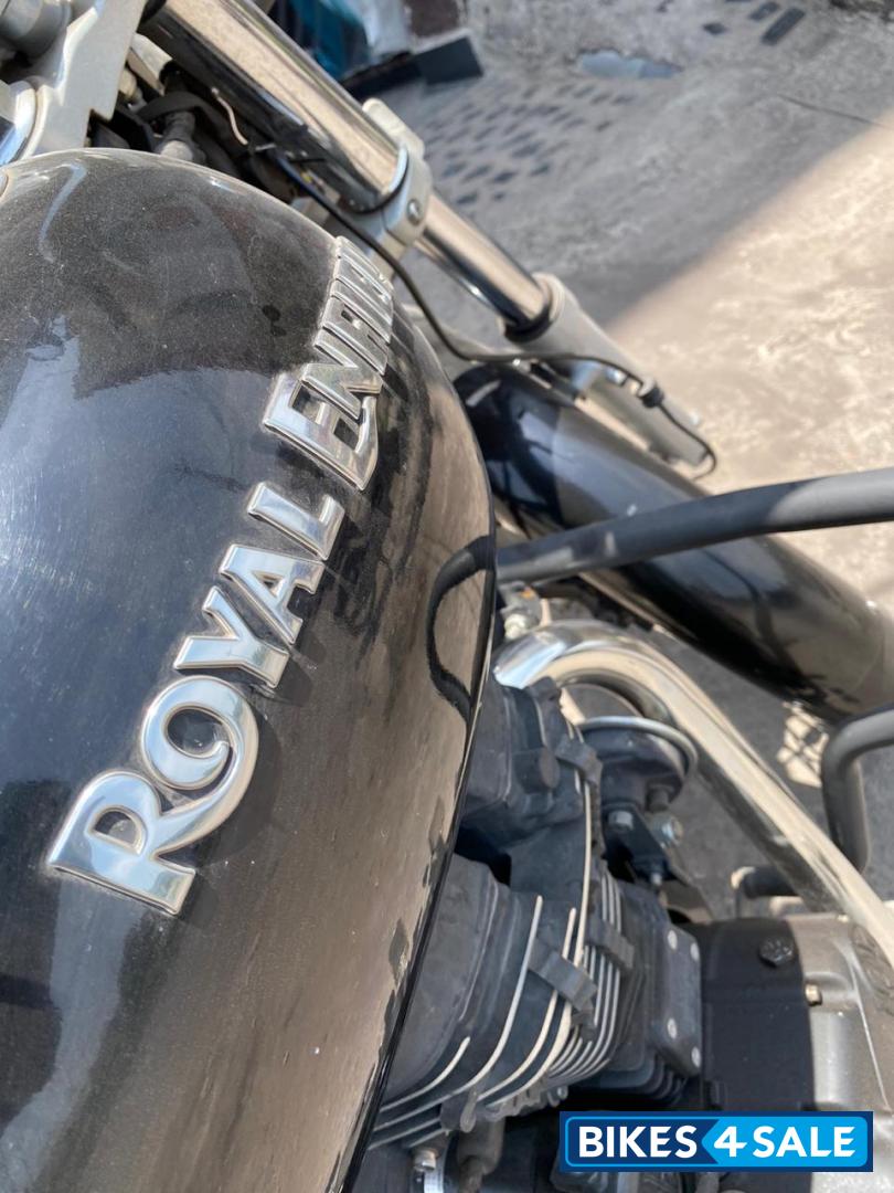 Black Royal Enfield Thunderbird 500