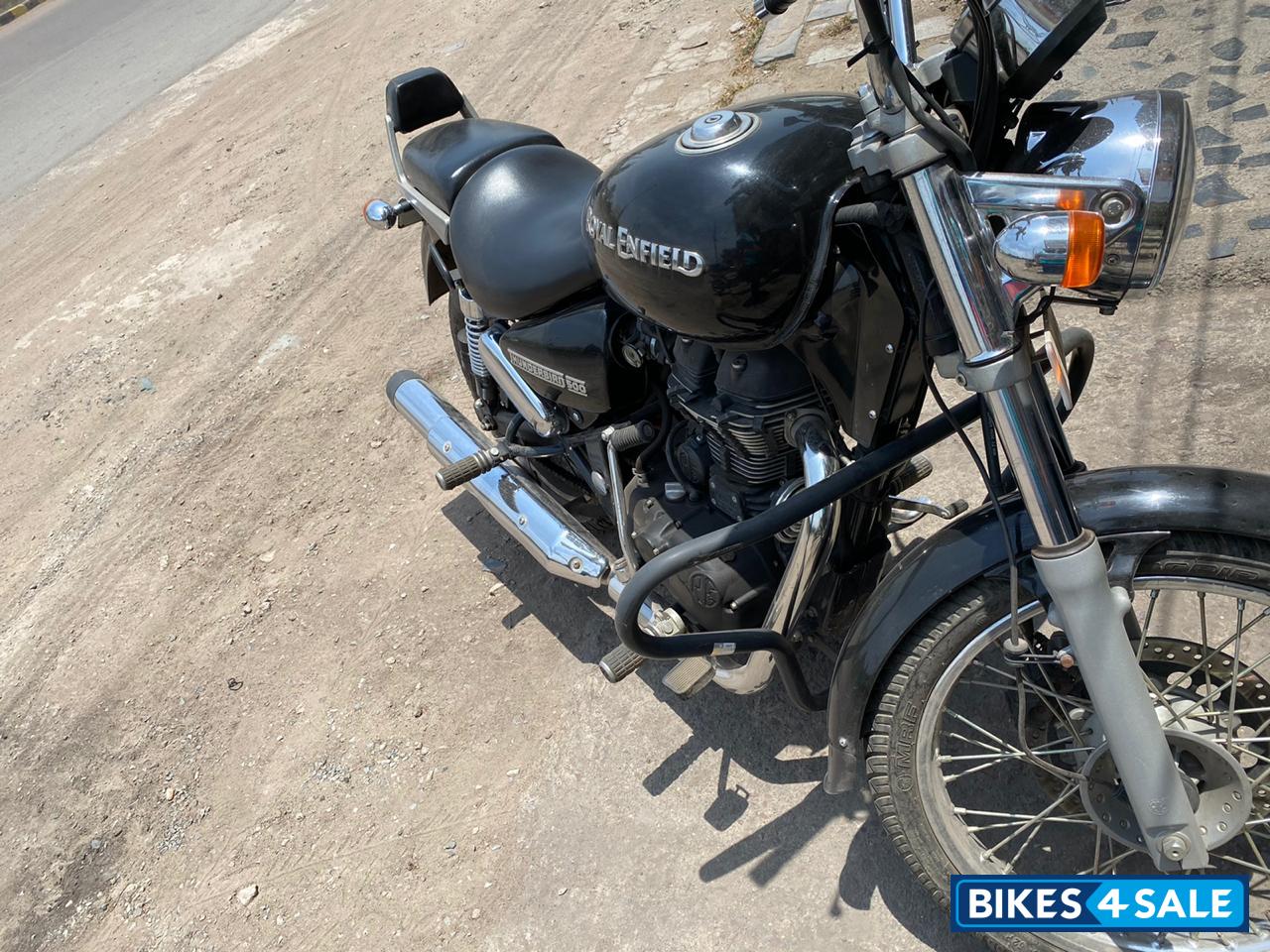 Black Royal Enfield Thunderbird 500