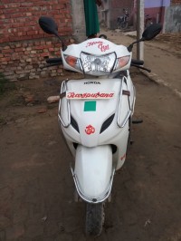 White Honda Activa 3G