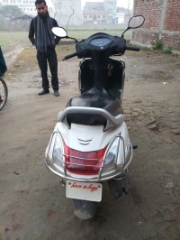 White Honda Activa 3G
