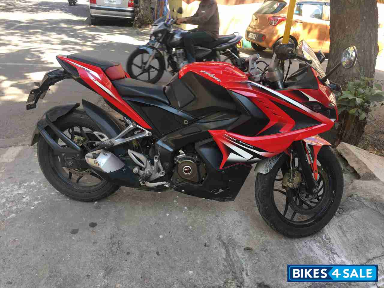 Red Bajaj Pulsar RS 200 ABS Red Bajaj Pulsar RS 200 ABS