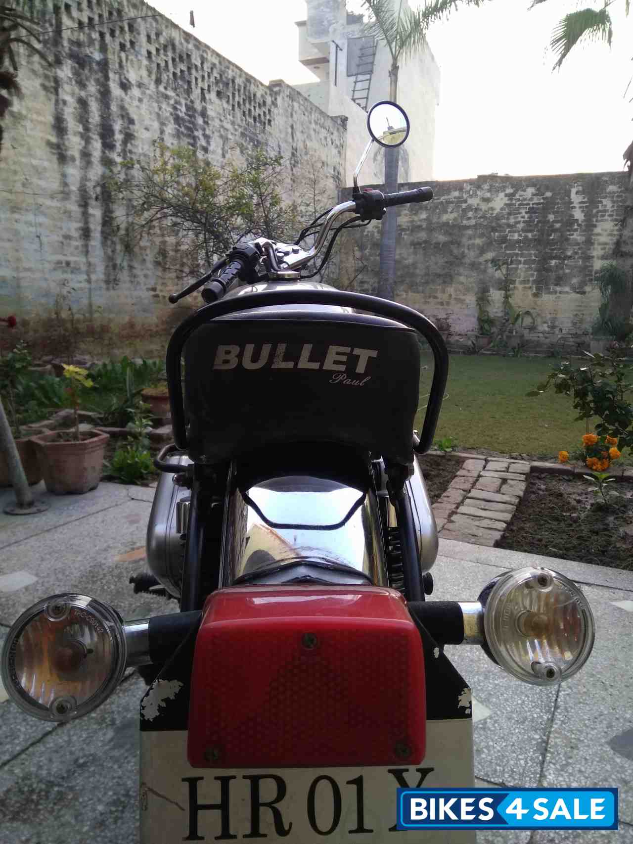 Silver Royal Enfield Bullet Electra 5S