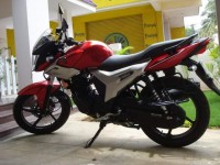 Yamaha SZ-R 2011 Model