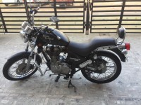 Black Royal Enfield Thunderbird TwinSpark 350