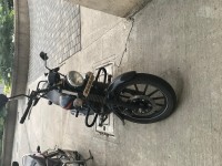 Black Bajaj Avenger Street 220