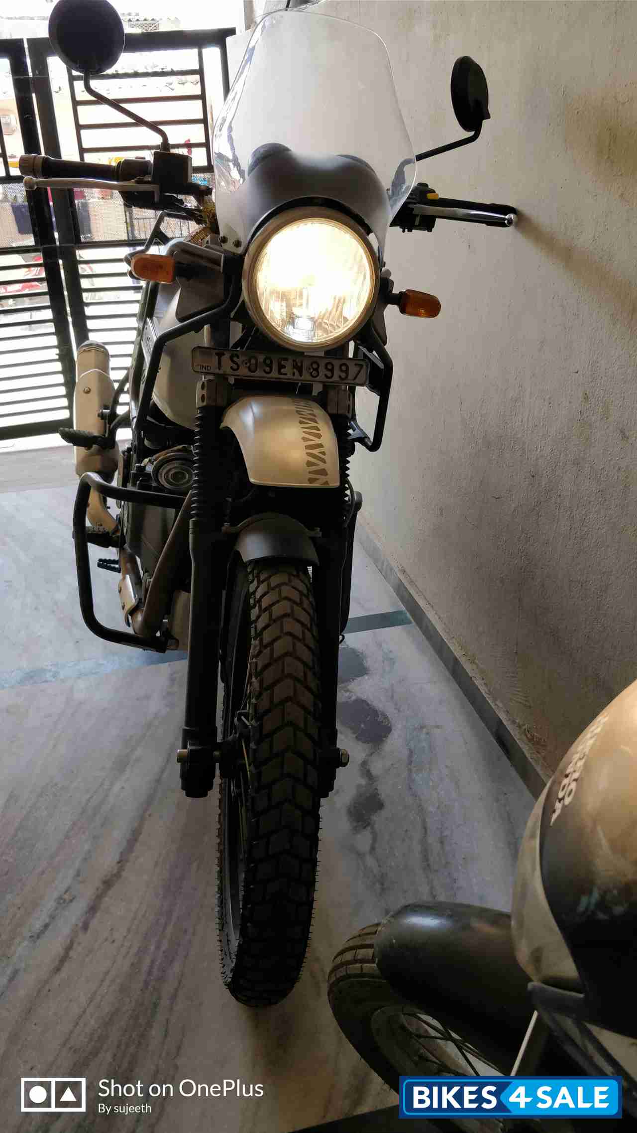 Snow White Royal Enfield Himalayan
