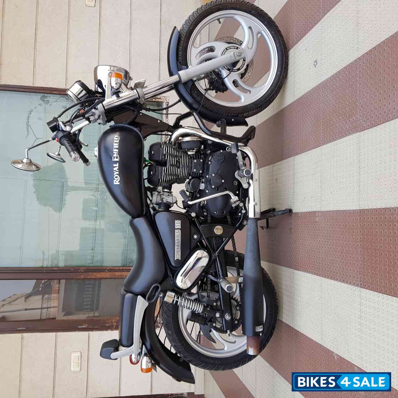 Black Matt Royal Enfield Thunderbird 350