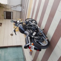 Black Matt Royal Enfield Thunderbird 350