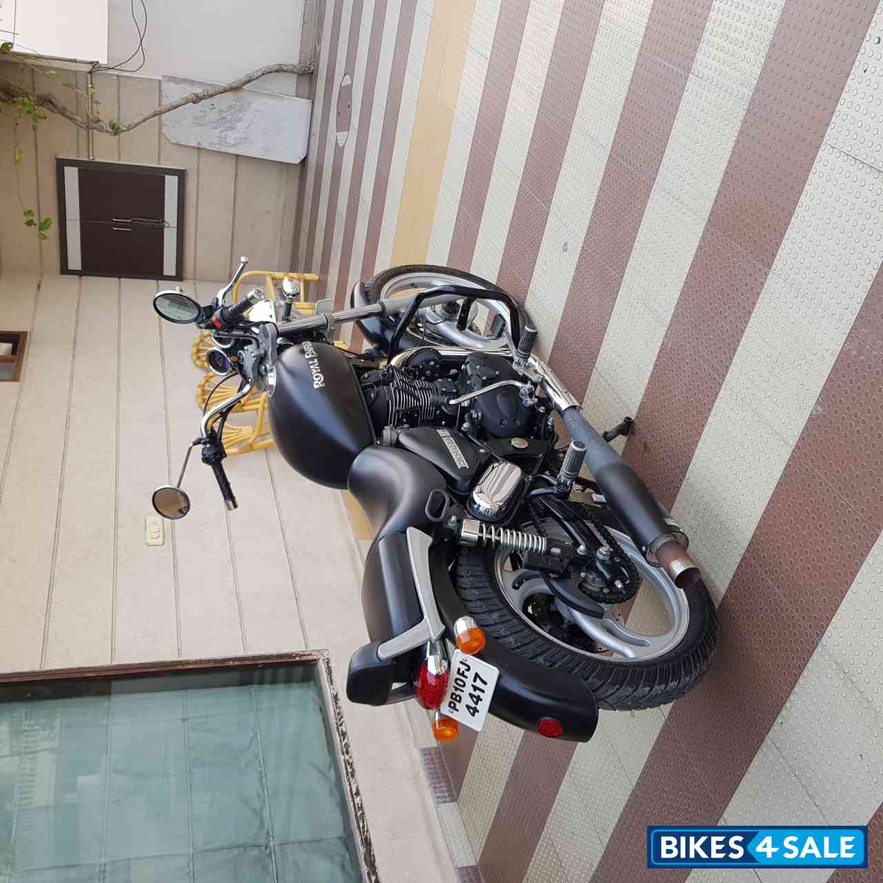 Black Matt Royal Enfield Thunderbird 350