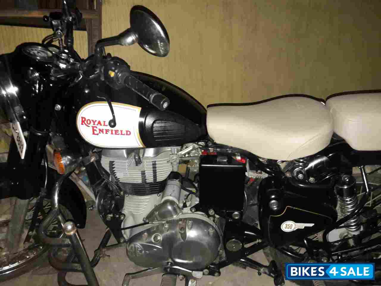 Black Royal Enfield Classic 350