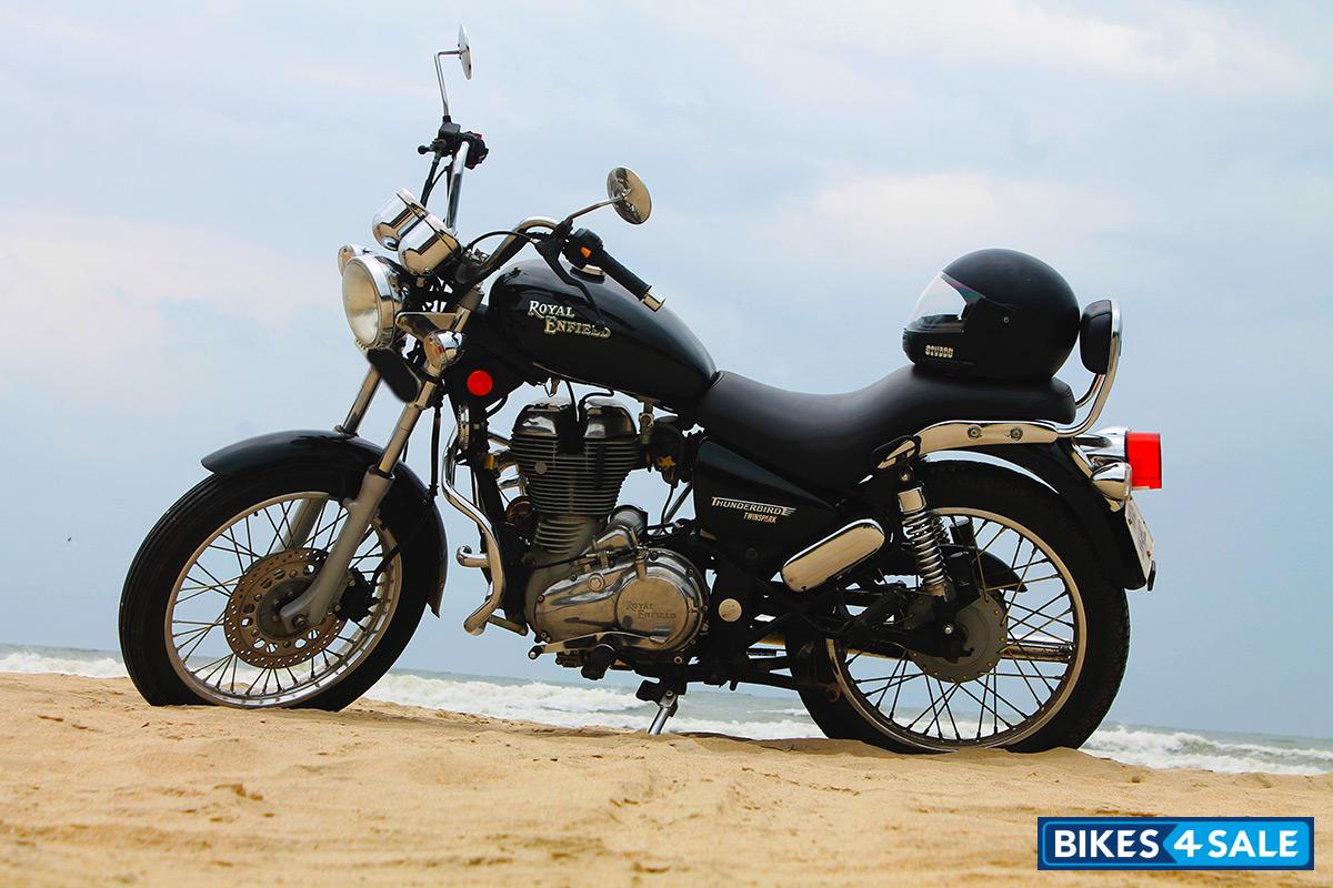 Black Royal Enfield Thunderbird TwinSpark 350 Black Royal Enfield Thunderbird TwinSpark 350