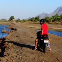 Red-black Dual Tone Suzuki Gixxer 150