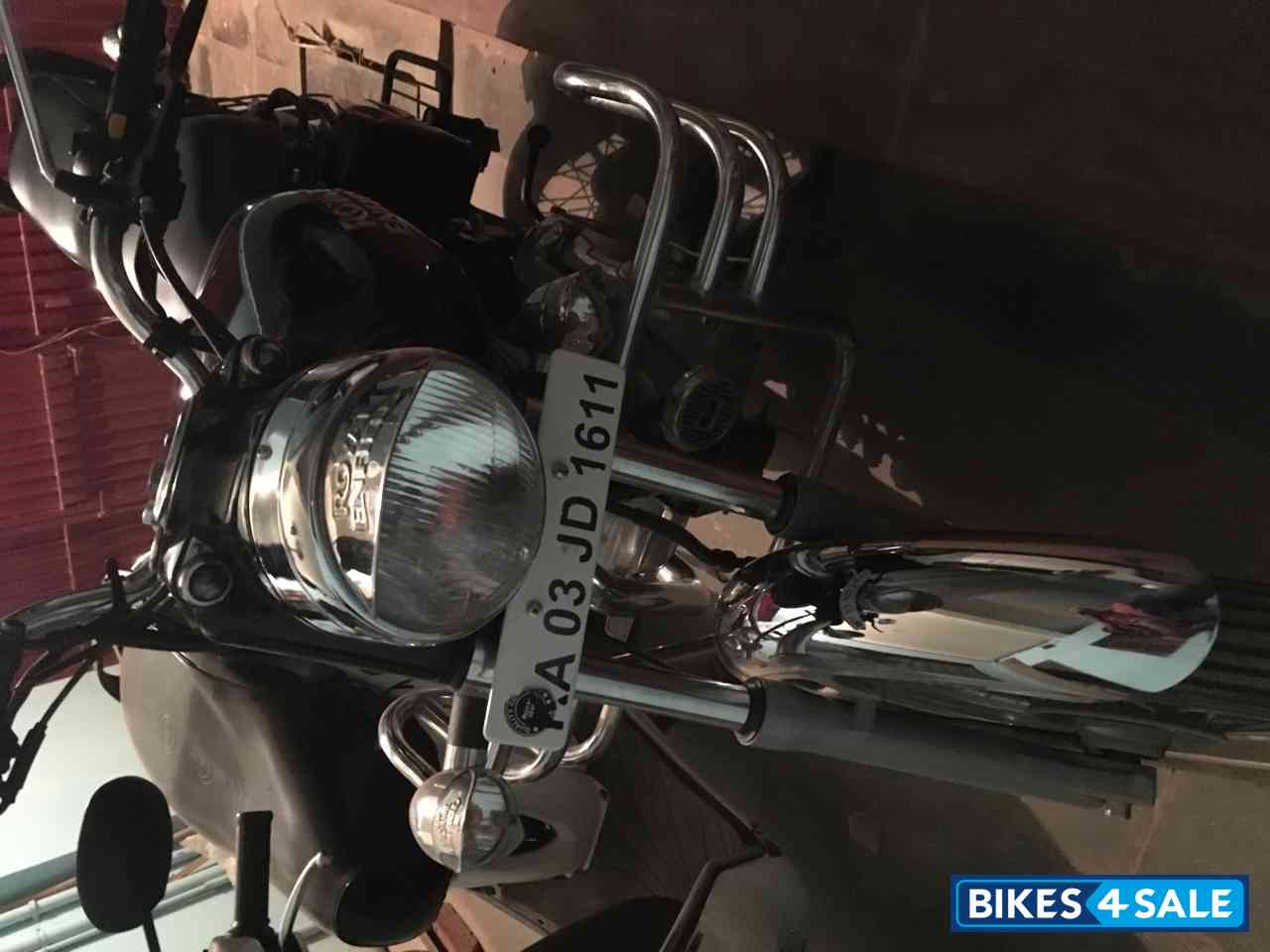 Black Royal Enfield Bullet Electra Twinspark