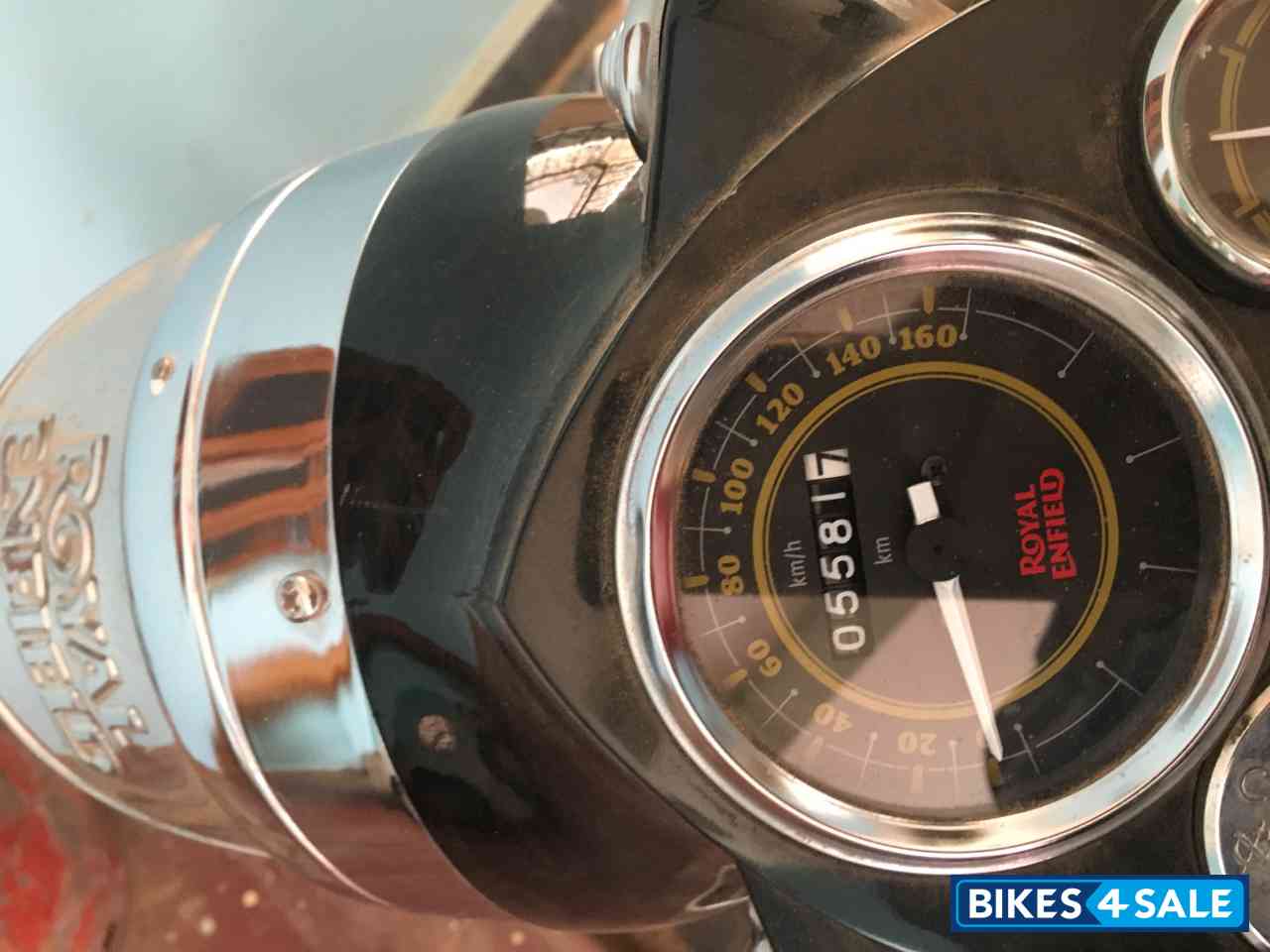 Black Royal Enfield Bullet Electra Twinspark