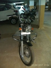 Black Royal Enfield Thunderbird 350