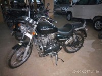 Black Royal Enfield Thunderbird 350