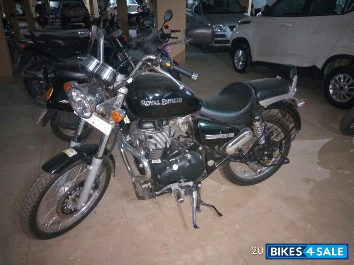 Black Royal Enfield Thunderbird 350 Black Royal Enfield Thunderbird 350
